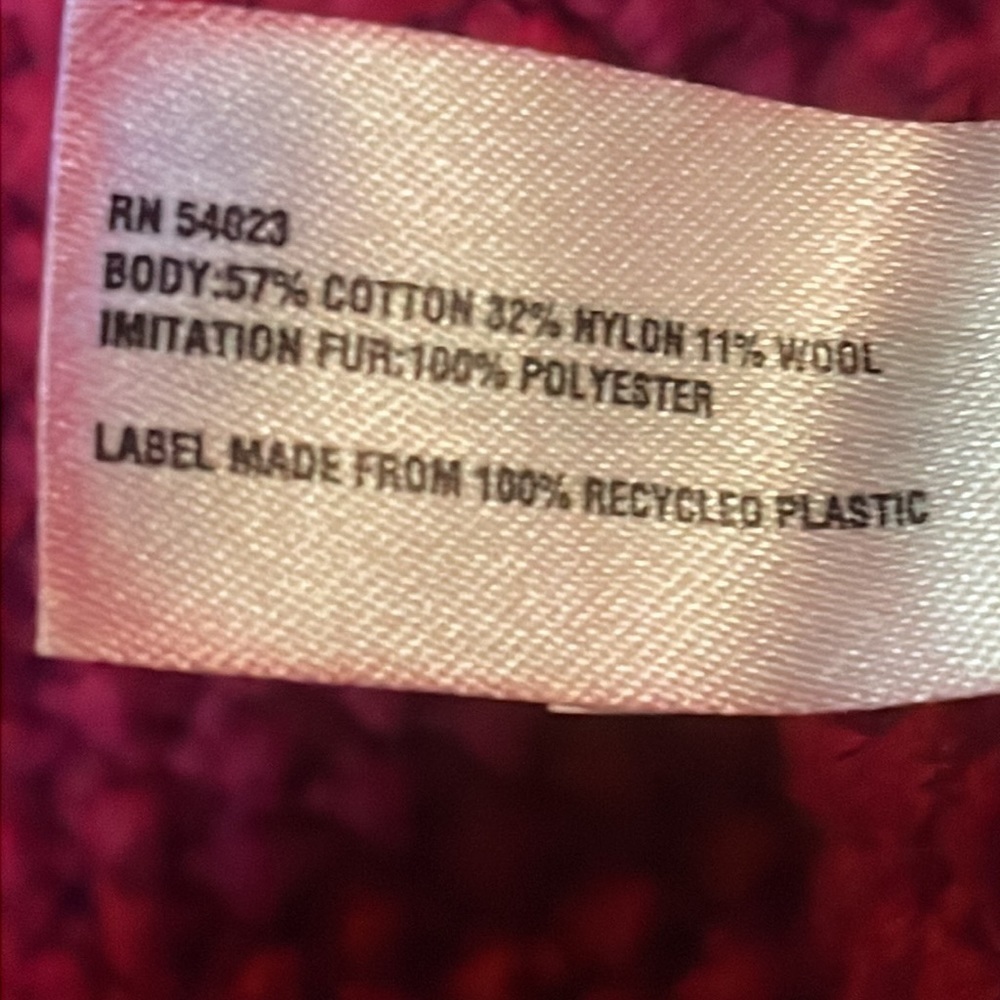 Gap Kids Russian Red Cable Knit  3 Button Sweater with Faux Fur Lined Collar - Picture 9 of 13